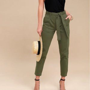 Lulu's Olive Green Tie-Waist Cropped Pants